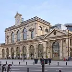 En Baroeul - Superb + Parking Lejlighed Marcq-en-Baroeul