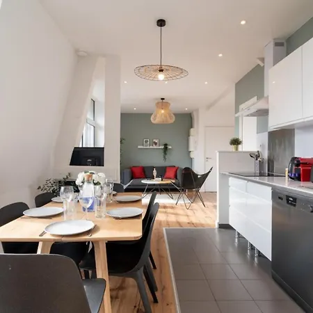 En Baroeul - Superb + Parking Apartamento