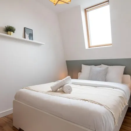 Apartment En Baroeul - Superb + Parking